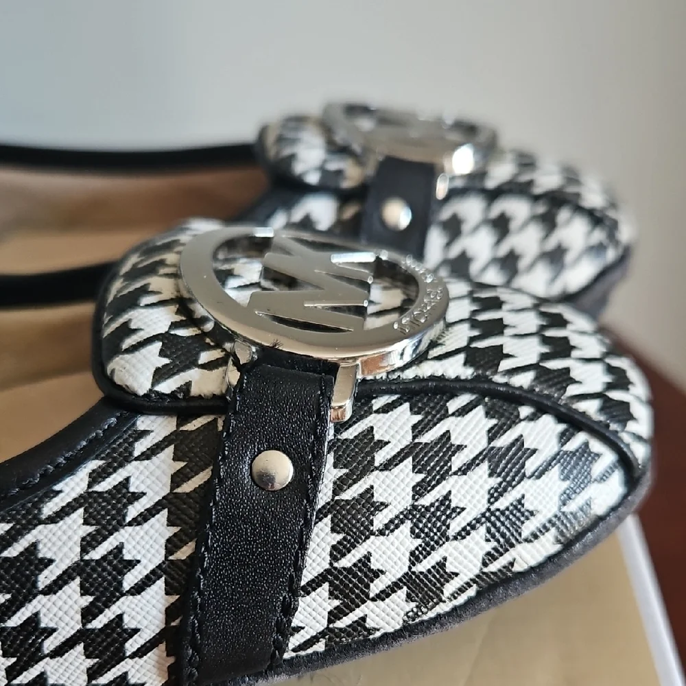 Michael Kors Black and White Houndstooth Flats - Picture 4 of 6